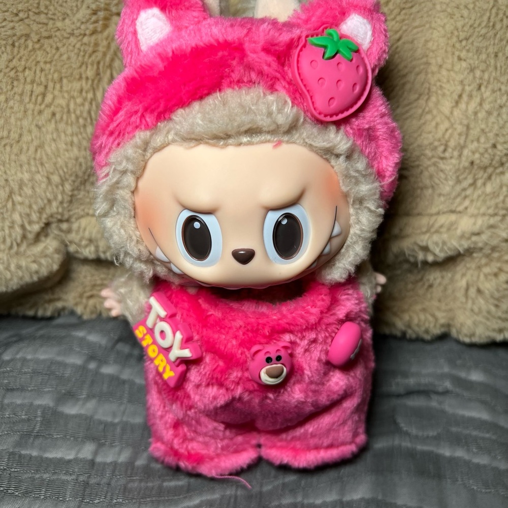 Labubu Outfit - Picture 3 of 4